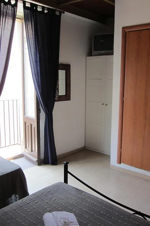 **  I Vespri Bed & Breakfast Catania Italy